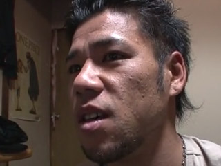 asa_kazuma_at_home.jpg